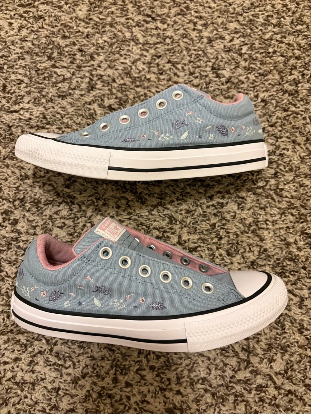 Converse Kids Slip-On Sneakers in Light Blue with Pink Trim